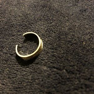 Primrose Toe Ring